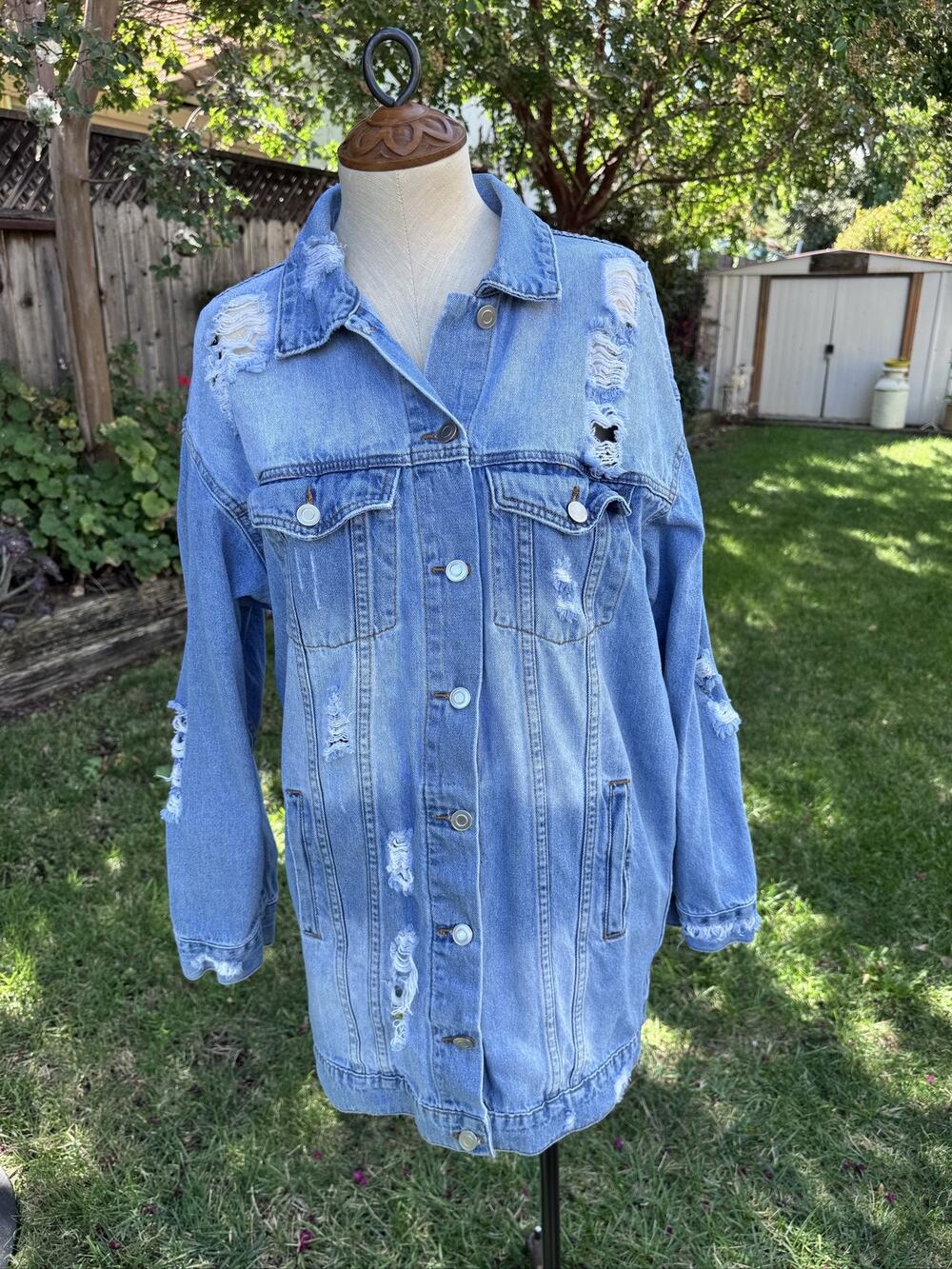 Caution To The Wind Denim Jacket Blue Jean Cotton Button Pockets Women’s Large